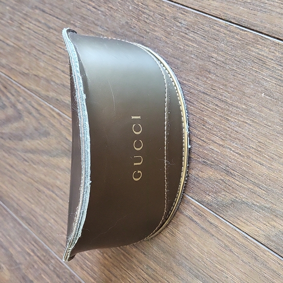 Gucci Sunglasses - Picture 3 of 4